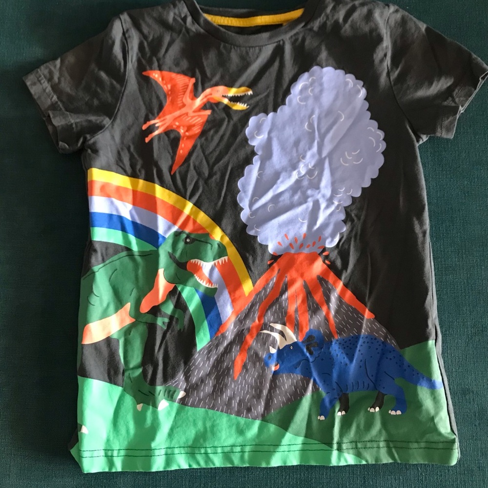 Kids Black Dinosaur Volcano Graphic Tee size 7/8 Mini Boden
